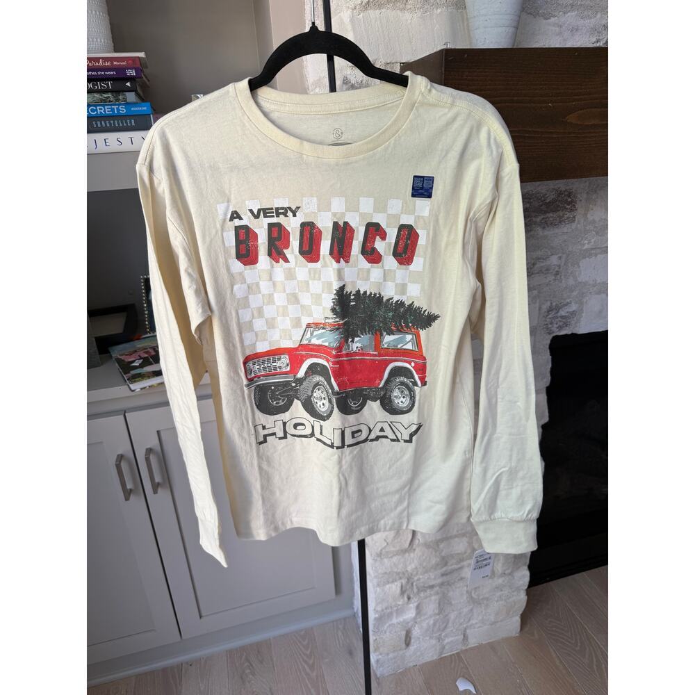 Ford Kids Ivory Dove Holiday Bronco Long Sleeve Pullover Sweatshirt Size XL